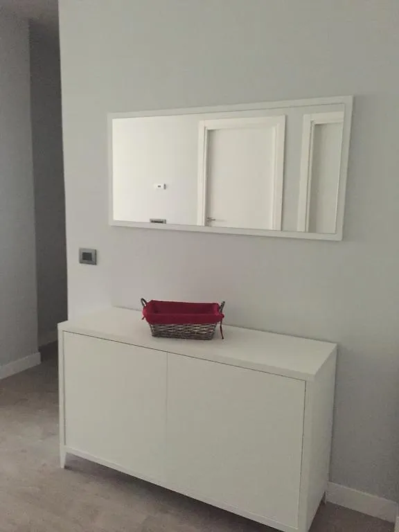 Romeur House Apartment