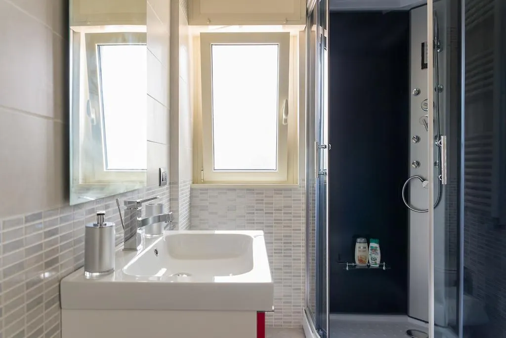 Romeur House Apartment Italy